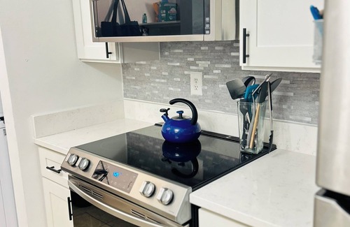 Mary Esther Condo | Cozy 2-bedroom condo on the water in Mary Esther