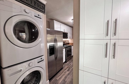Santa Susana Condo | Cozy 2-bedroom condo Fully Furnished Monthly rent in enjoyable Simi Valley