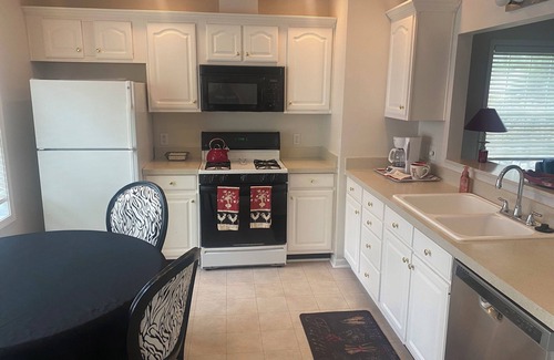 Petoskey Condo | Cozy 2-bedroom condo in enchanting Petoskey with WiFi, AC. State Park, Bike Path