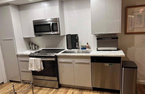 San Diego Condo | Cozy 2-bedroom condo in charming heart of San Diego close to everything!