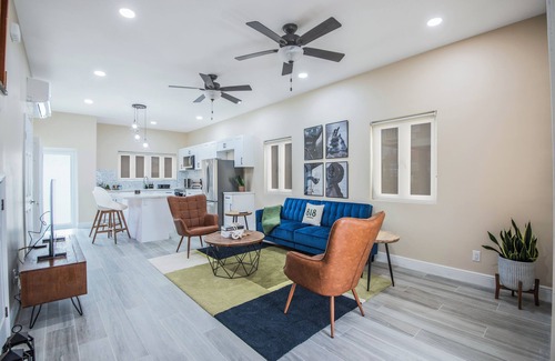 Coral Harbour Condo | Cozy 2-bedroom condo in a GATED COMMUNITY in lovely Nassau