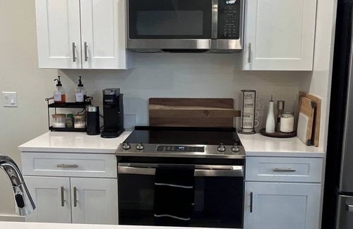 Alanson Condo | Cozy 2-bedroom condo in charming Alanson with WiFi, AC
