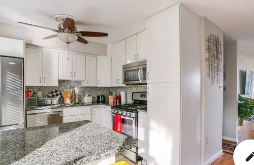 Aspen Hill Condo | Cozy 2-bedroom condo in quaint Aspen Hill with AC, WiFi