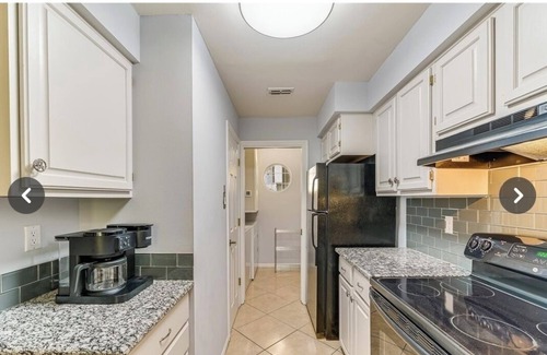 Highland Lake Estates Condo | Cozy 2-bedroom condo sitting on Lake Travis in peaceful Lago Vista.