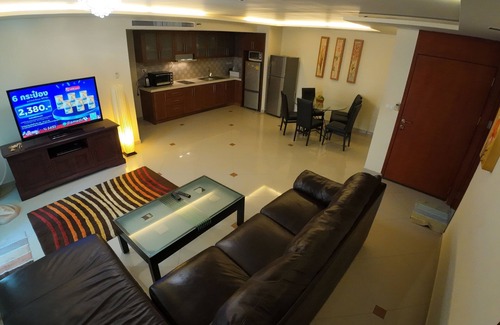 Pattaya Bay Condo | Cozy 2-bedroom condo with AC, WiFi in amazing Pattaya