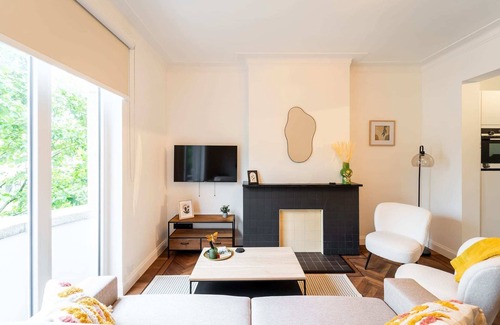 Statiekwartier Apartment | Cozy 2-Bedroom Flat in Antwerp