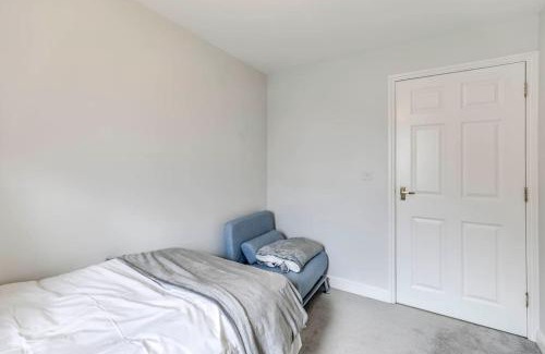 Welwyn Garden City Apartment | Cozy 2 Bedroom Apartment Welywn Garden City