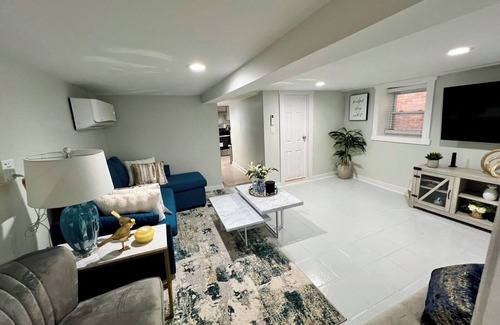 North Bergen Apartment | Cozy 2-bedroom Gem in charming North Bergen with Parking, backyard, and grill