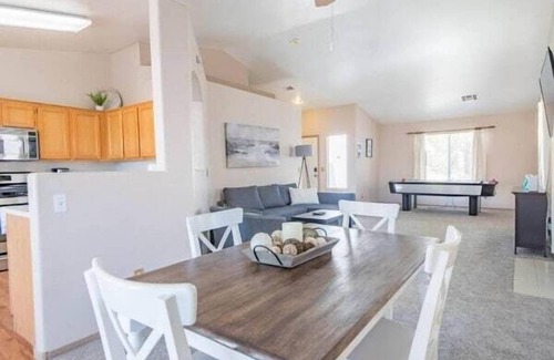 Foothills House | Cozy 2 bedroom getaway