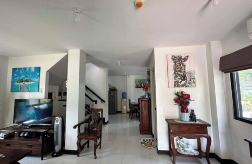 Maribago House | Cozy 2-bedroom house in serene Lapu-Lapu City with AC, WiFi