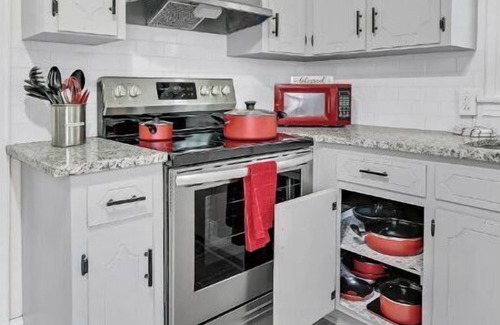 Gaffney House | Cozy 2 bedroom home near downtown Gaffney.