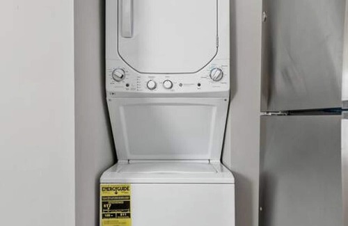 Harleston Village House | Cozy 2 Bedroom Home - Just Off Broad St - Downtown