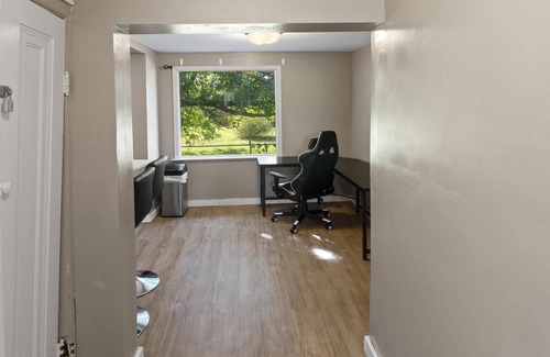 Pontiac House | Cozy 2 Bedroom Home