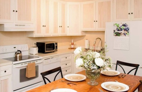 Goshen House | Cozy 2 Bedroom Home W/Hotub