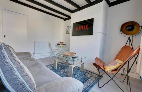 Chapeltown House | Cozy 2-bedroom house in Sheffield
