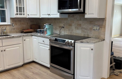Melville House | Cozy 2-bedroom house 10 minutes from Ryder Cup!