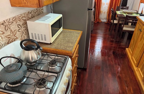Crochu House | Cozy 2-bedroom house among the trees With WiFi and AC, Close to a Beach
