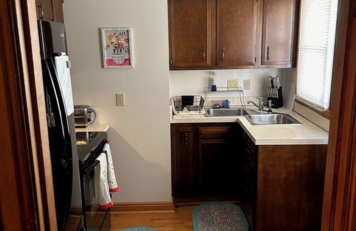 Dunbar House | Cozy 2-bedroom house in nice Dunbar with WiFi, AC