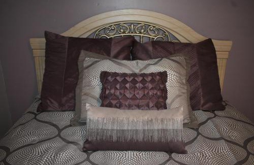 Adrian House | Cozy 2 Bedroom House