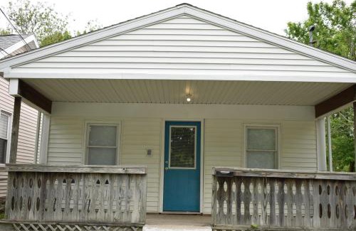 Adrian House | Cozy 2 Bedroom House