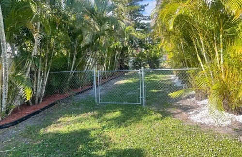Cape Coral House | Cozy 2-bedroom house with Pool