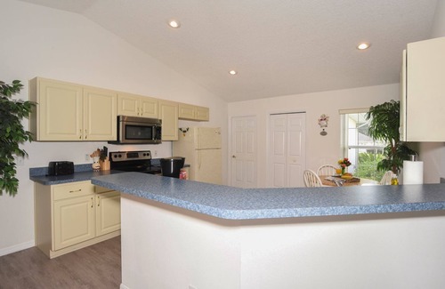 Inverness House | Cozy 2-bedroom house with pool!