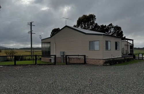 Luskintyre Cottage | Cozy 2 Bedroom Hunter Valley Cottage