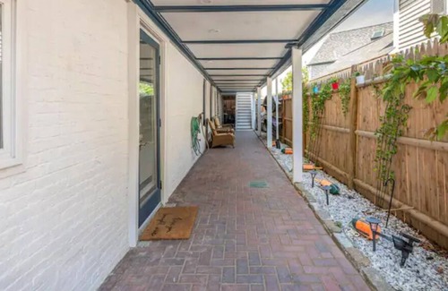 South Boston Apartment | Cozy 2-Bedroom in Heart of Southie!