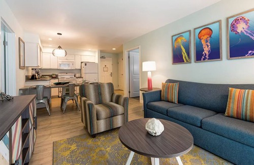 Mission Valley Apartment | Cozy 2-bedroom in pleasant San Diego. Only 15min away from Convention Center