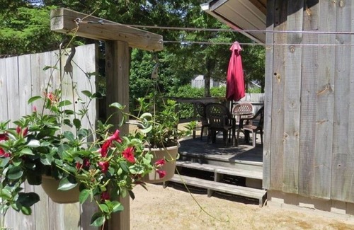 Sauble Beach Cottage | Cozy 2 Bedroom Located In The Heart Of Downtown Sauble