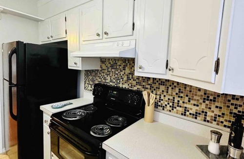 Winston - Salem House | COZY 2 Bedroom NEAR Hanes Mall