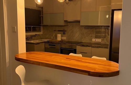 Potamos tis Germasogeias Apartment | Cozy 2-bedroom newly renovated sea view apt.opposite beautiful sandy beach