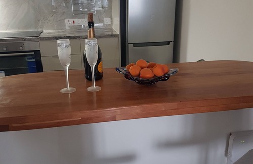 Potamos tis Germasogeias Apartment | Cozy 2-bedroom newly renovated sea view apt.opposite beautiful sandy beach