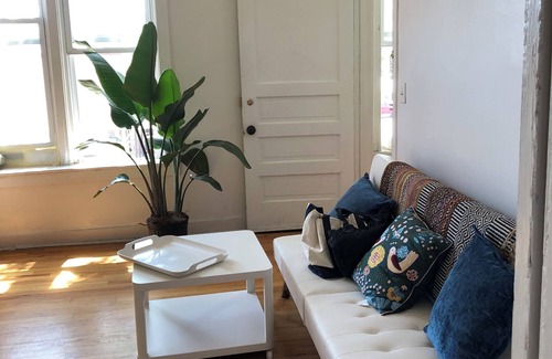 Avondale Apartment | Cozy 2 Bedroom on a quiet street / Half price for Sep-Oct