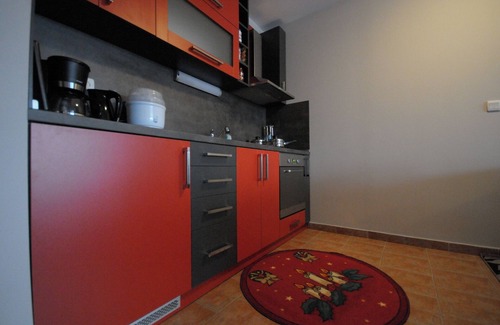 Shiligarnika Apartment | Cozy 2 Bedroom Penthouse with Fireplace
