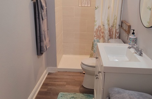 Denton Apartment | Cozy 2-Bedroom Private Apartment in charming Denton. Centrally Located