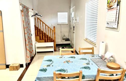 Renfrew-Collingwood House | Cozy 2-bedroom Private Guest House in a convenient location