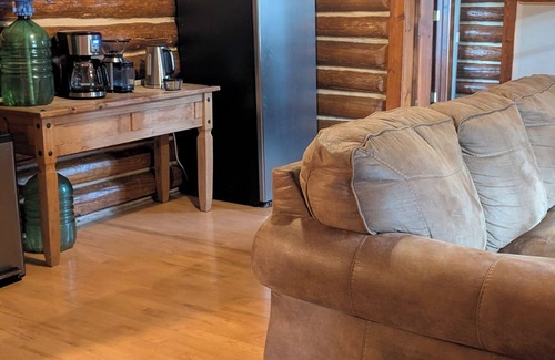 Bragg Creek Cabin | Cozy 2-bedroom suite in the forest near multiple restaurant/pubs. BraggCreek