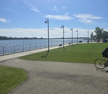 Chestermere Apartment | Cozy 2-Bedroom Suite 5 Minutes Walk to Chestermere Lake