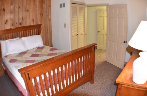 Stahlstown Cabin | Cozy 2 bedroom suite with living room. Close to hiking trails, ski resorts and family parks!