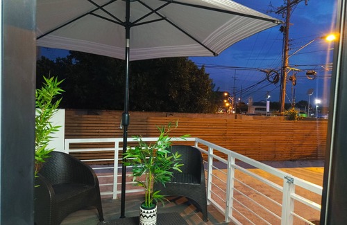 Saint James House | Cozy 2-bedroom townhome in welcoming Port of Spain with WiFi, AC