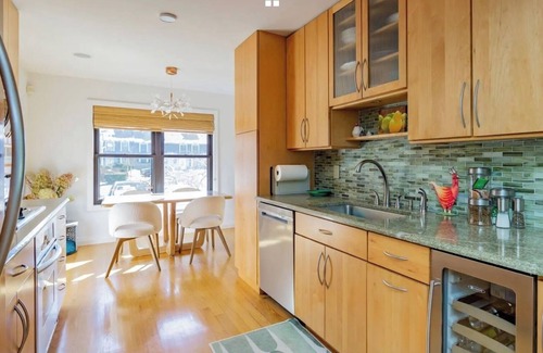 Southampton House | Cozy 2-bedroom townhome in Southampton 1 1/2 miles from village.nMany amenities.
