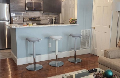 Summerhill House | Cozy 2-bedroom townhome in enjoyable Atlanta with WiFi, AC
