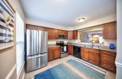 Bel Air South House | Cozy 2-bedroom townhome in superb Bel Air close to dining, shops and local charm