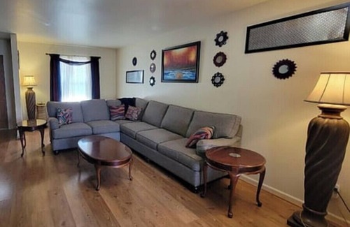 Elkton House | Cozy 2-bedroom townhome in charming Elkton