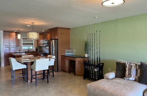 Daytona Beach Condo | Cozy 2 bedroom River Front Condo