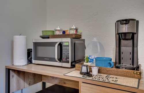 National Hills House | Cozy 2 BR 1BA with Kitchenettes and Private entrance