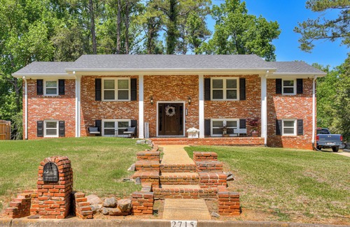 National Hills House | Cozy 2 BR 1BA with Kitchenettes and Private entrance