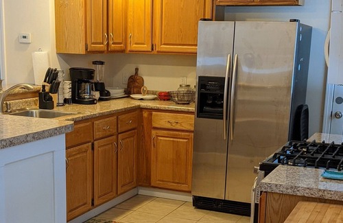 Huntington Apartment | Cozy 2 BR Attached Apt On The Huntington River