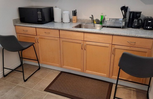Saskatoon Downtown House | Cozy 2 BR basement suite in Varsity View near RUH